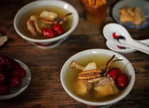 女人吃了冬蟲夏草有什么好處呢？要看怎么吃了