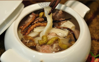 冬蟲(chóng)夏草煎服：根數(shù)不是固定值，3 大維度定用量